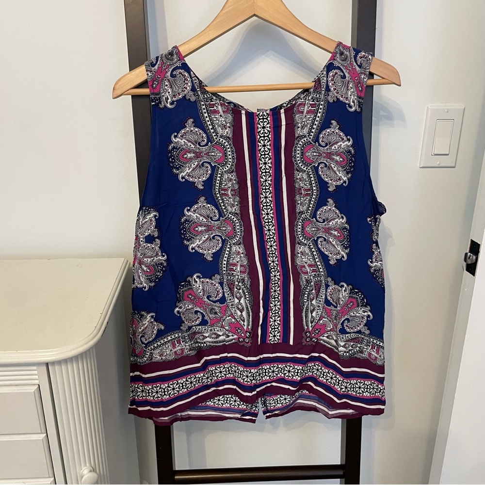 Gorgeous top! Kind of a Paisley Print-Blue and Pink.  Looks like a scarf.